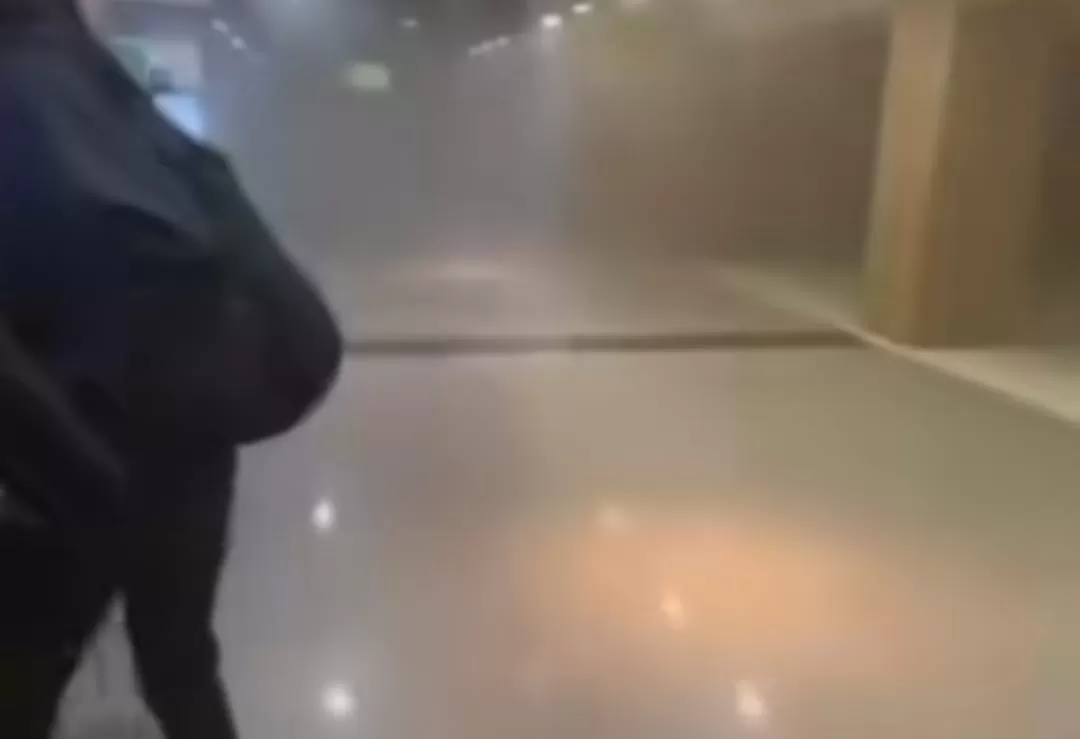 Mal Lippo Plaza Ekalokasari Bogor terbakar di lantai 3, puluhan karyawan sesak napas (tangkapan layar)