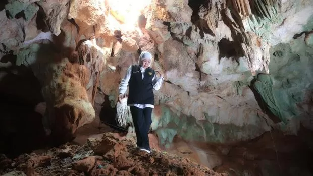Gubernur Jawa Timur di Gua Mahakarya, ungkap potensi wisata lain di Jatim (Dok Pemprov Jatim)