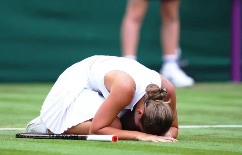 Hasil Wimbledon 2023 hari 3 tunggal putri salah satunya menyajikan kemenangan epik Marta Kostyuk atas unggulan 8 Maria Sakkari. (Foto: Wimbledon)
