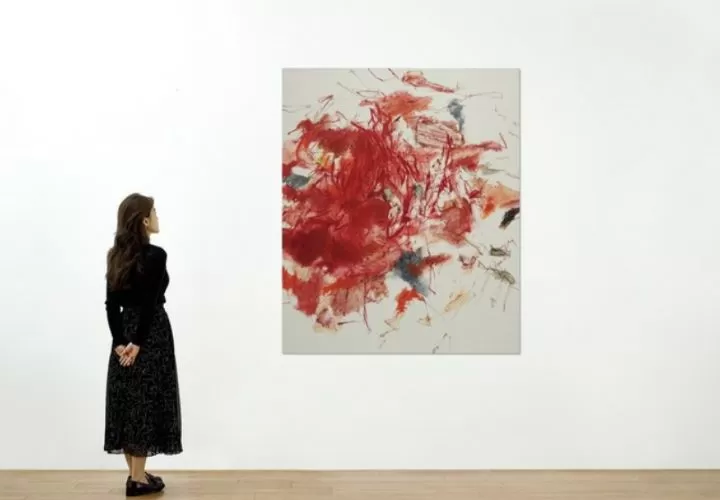 Lukisan Christine Ay Tjoe yang berjudul  The Team of Red ditebus oleh kolektor seni belasan miliar dalam pada lelang Sotheby's Asia, akhir pekan kemarin. Foto: Sotheby's