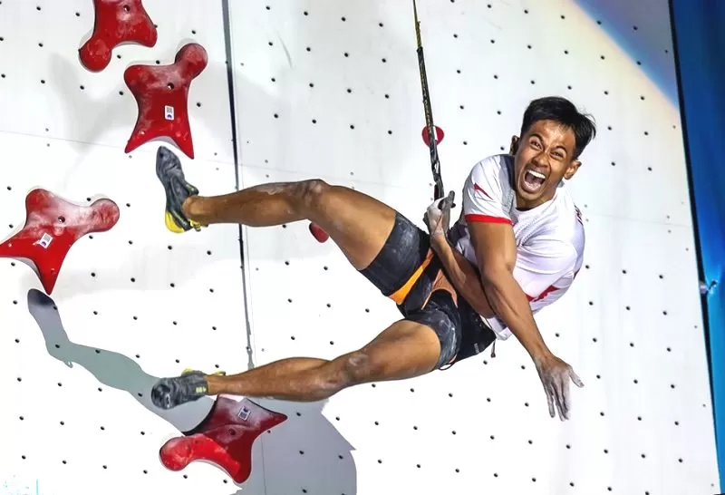 Rahmat Adi Mulyono rebut medali emas Piala Dunia Panjat Tebing 2023 nomor speed putri. (Foto: IFSC)