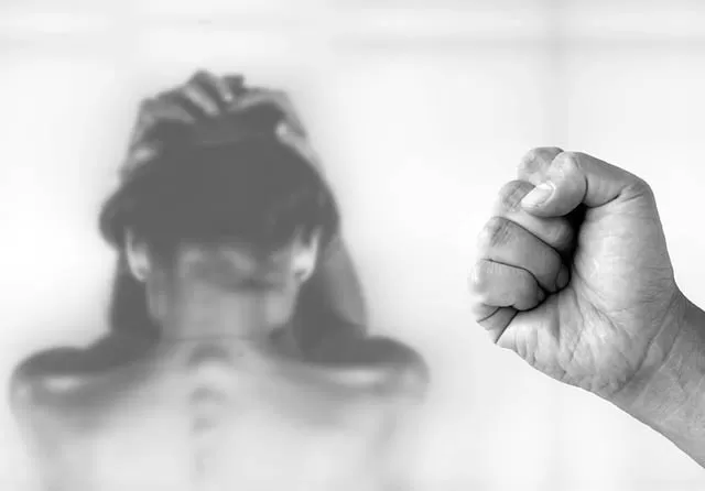 Suami yang KDRT Istri hamil hingga babak belur di Tangsel residivis narkoba (Dok Pixabay)