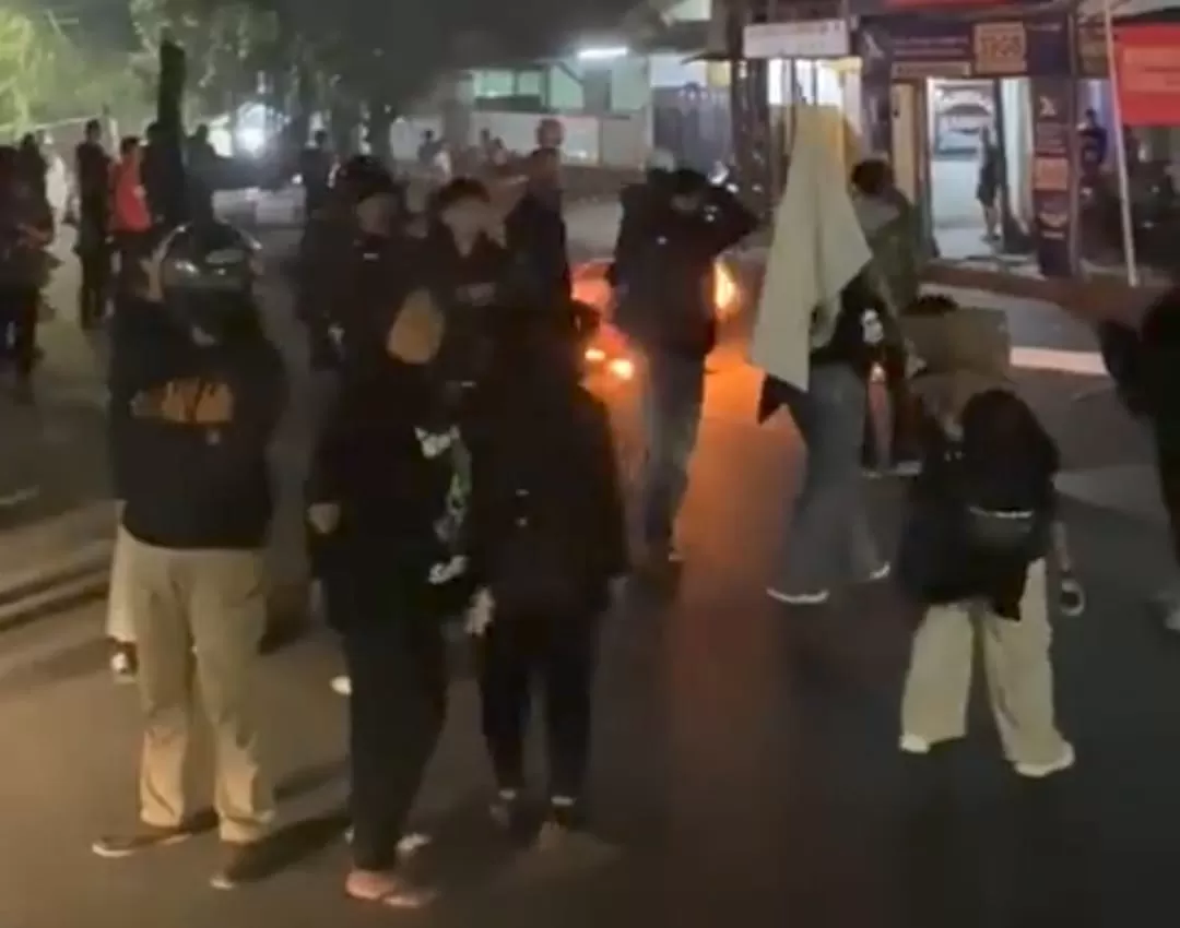 Warga blokir Jalan Dago Bandung (Dok X)