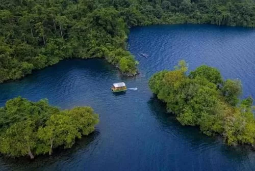 Danau Matano (Sumber : Indonesia.go.id)