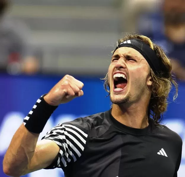 US Open 2023 hari 8 menyajikan duel epik Alexander Zverev saat mengalahkan Jannik Sinner. (Foto: ATP Tour)