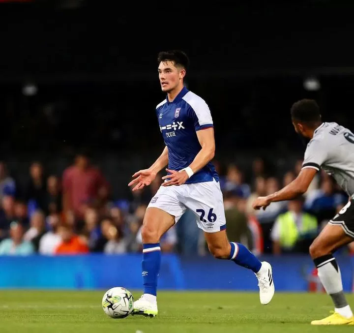 Elkan Baggott antar Ipswich Town ke babak 16 besar Piala Liga Inggris (Foto: instagram official Elkan Baggott)