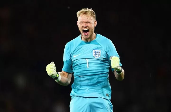 Aaron Ramsdale tak berminat gabung Chelsea (Foto: instagram official Aaron Ramsdale)