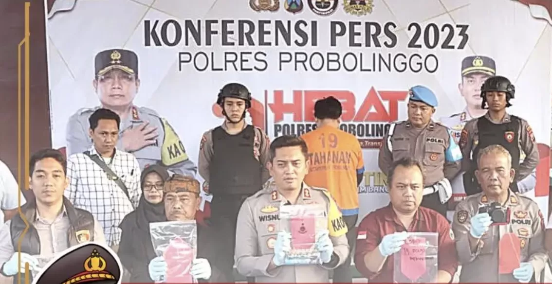 Polres Probolinggo Tetapkan Manajer Wedding Organizer sebagai Tersangka Kebakaran Bukit Teletubbies Kawasan TNBTS.