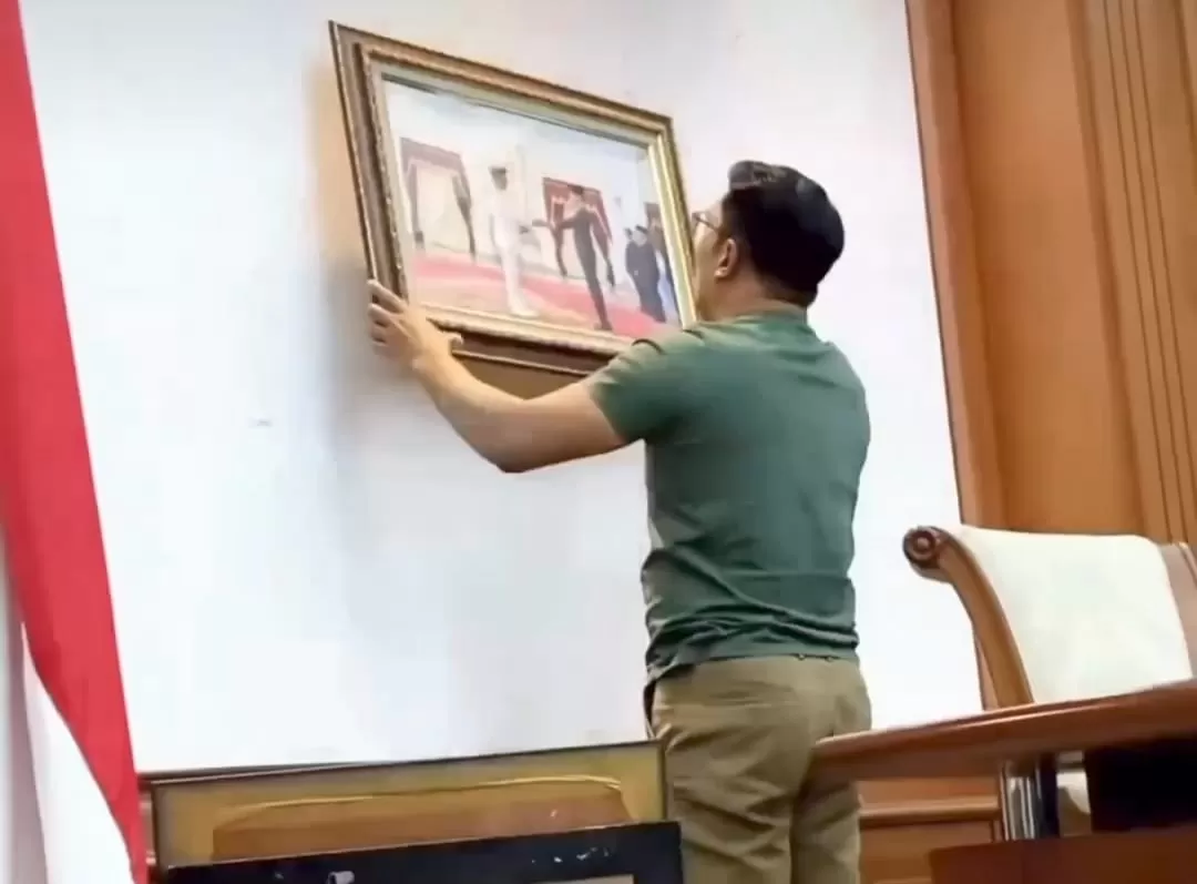 Ridwan Kamil tinggalkan Gedung Pakuan (tangkapan layar)