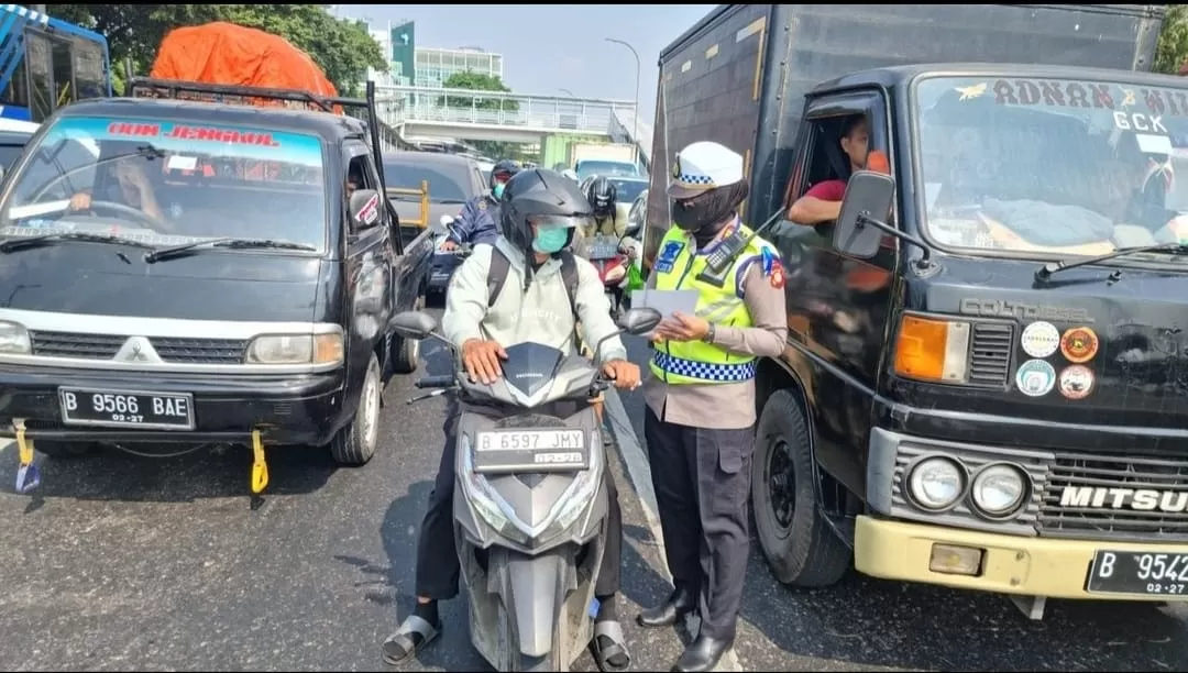 Operasi Zebra Jaya 2023. polisi terapkan tilang manual dan elektronik (Dok TMC Polda Metro Jaya)