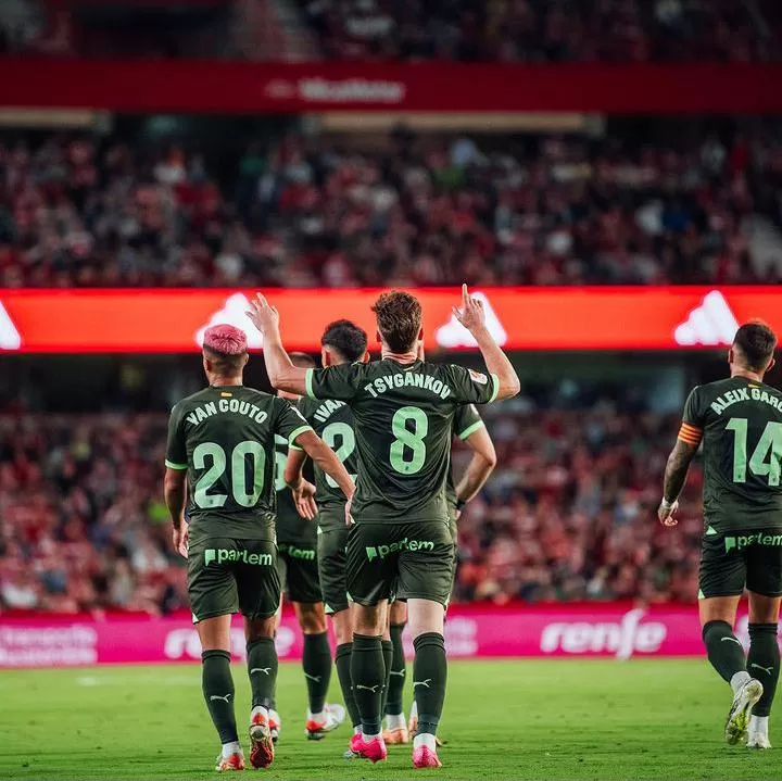 Girona gagal pertahankan puncak klasemen La Liga setelah hanya bermain 1-1 melawan Bilbao (Foto: instagram/@viktortsygankov)