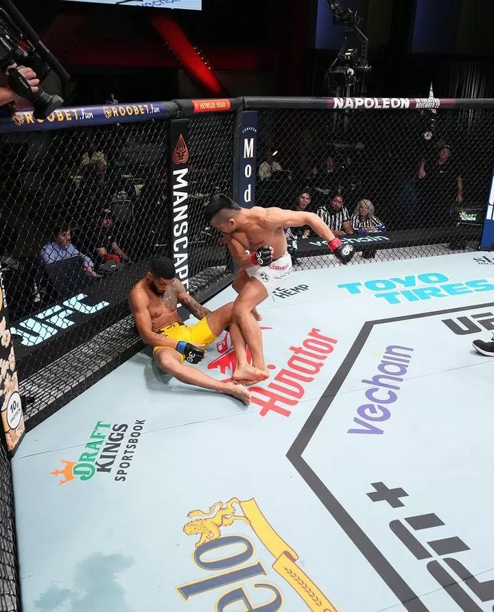 Jeka Saragih terima bayaran bsar seusai mengalahkan Lucas Alexander. (Foto: instagram/@ufc)