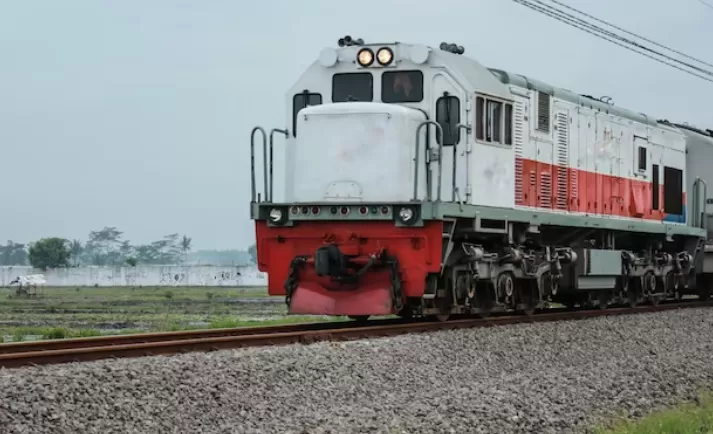 Macam-macam moda transportasi kereta api  di Indonesia. (freepik.com/author/user6035134)