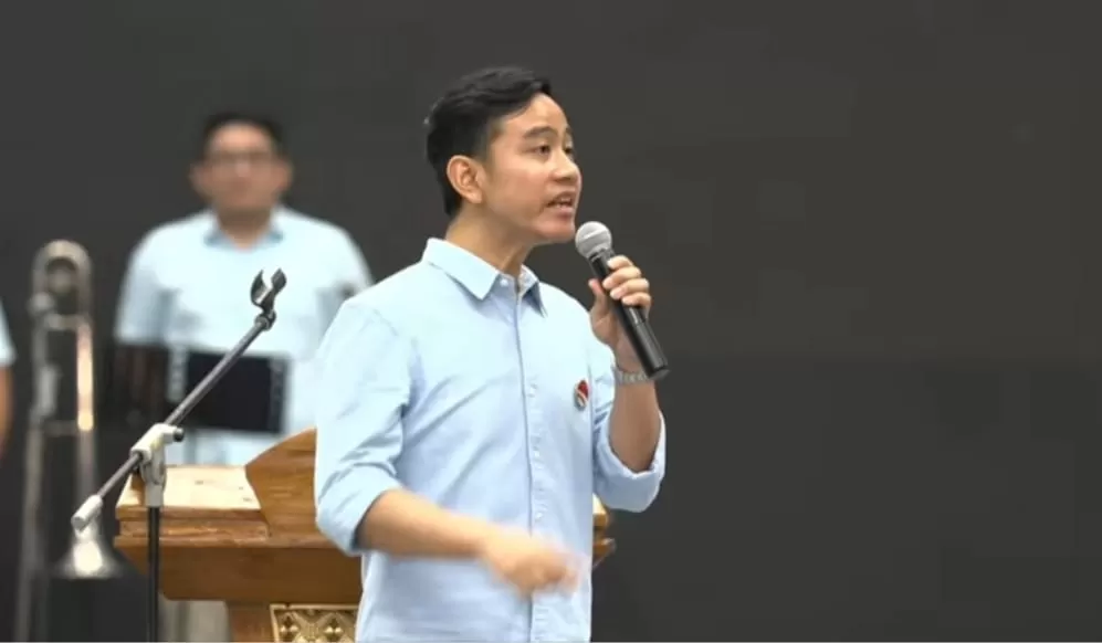 Gibran Rakabuming bantah yang pasang balihonya dengan Prabowo Subianto polisi (dok YouTube)