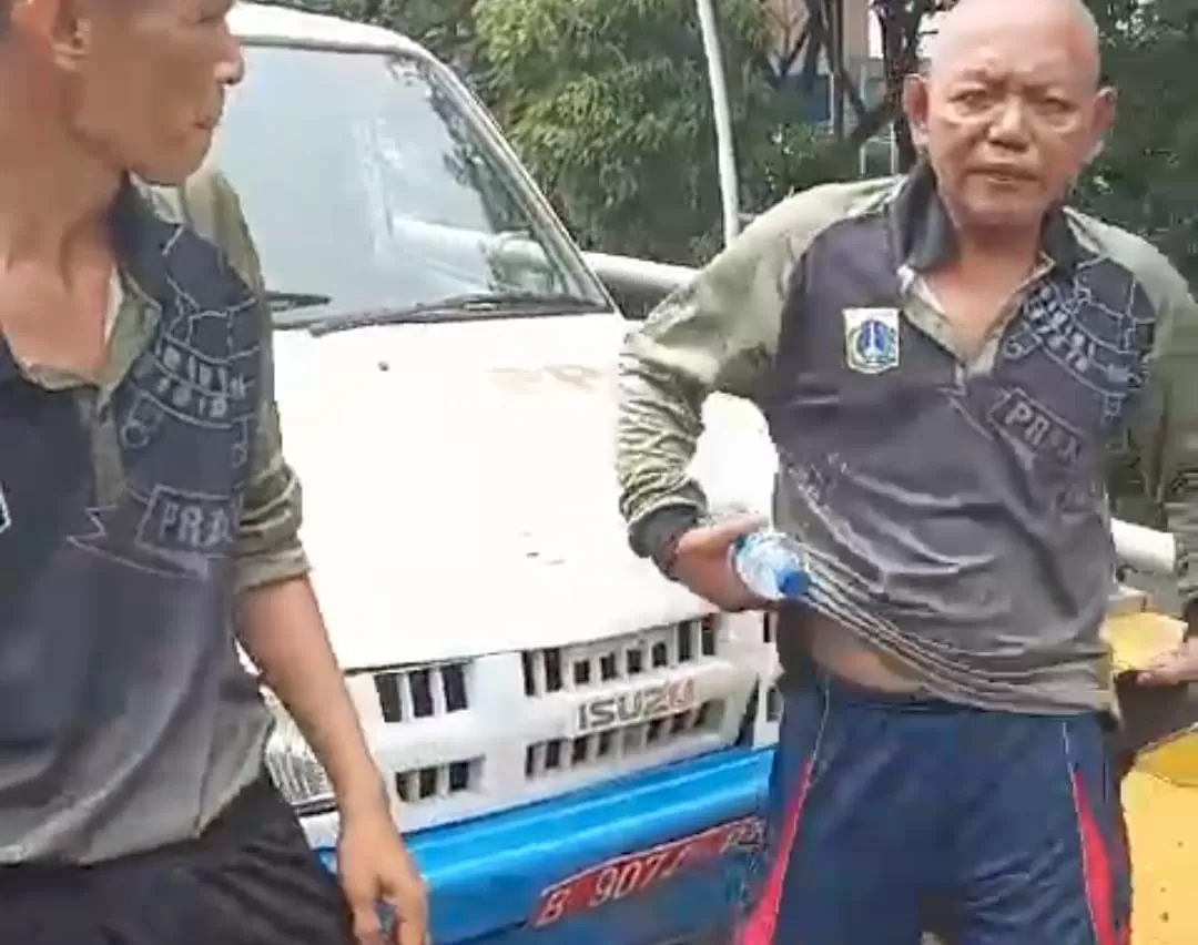 Kecelakaan Maut Mobil Satpol PP tambak pemotor di Jakut (Dok tangkapan layar)