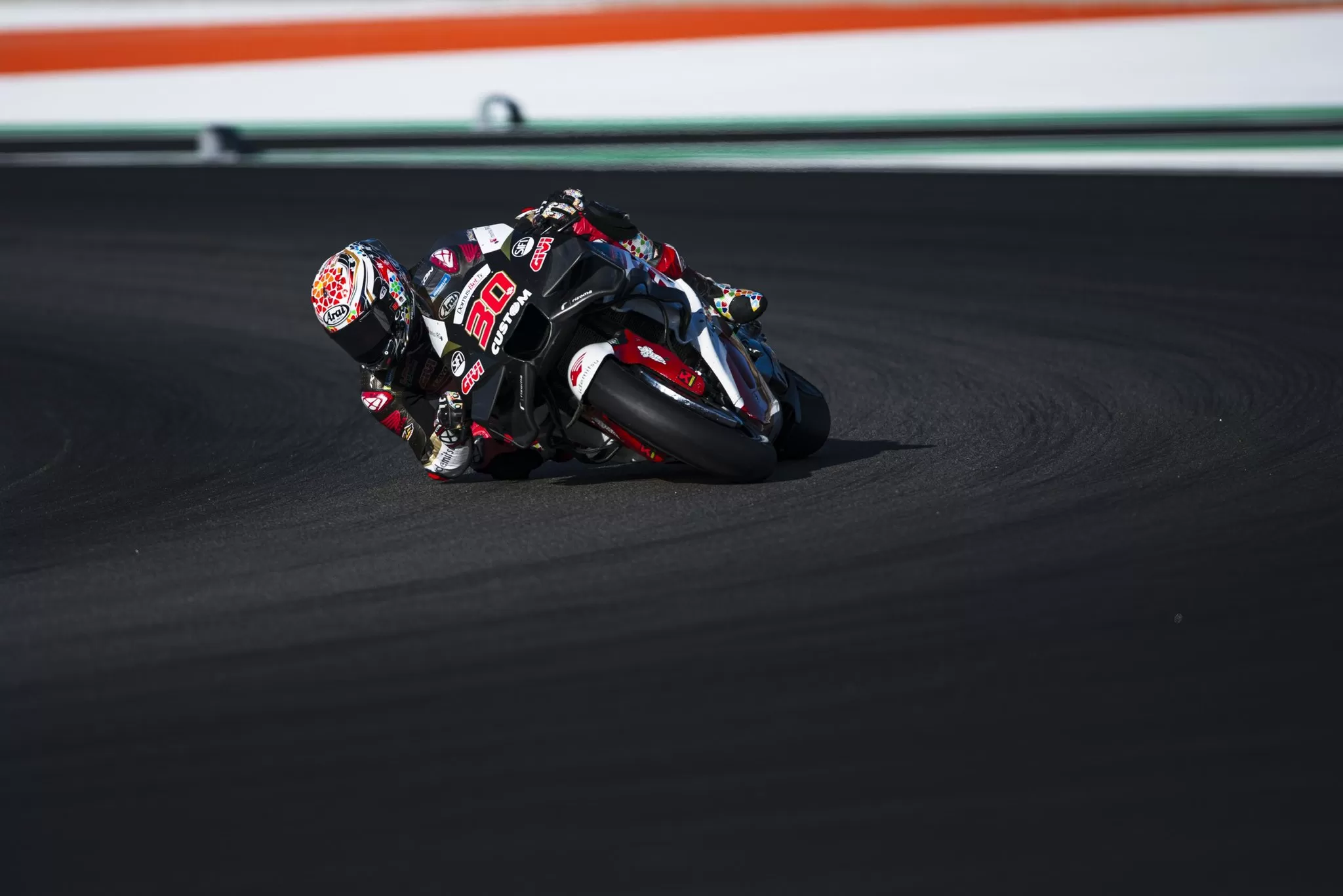 Pembalap Jepang, Takaaki Nakagami, masih akan turun di MotoGP 2024 (Foto: MotoGP)