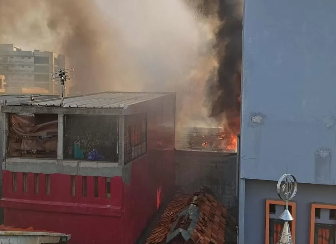 Kebakaran hebat di Kwitang Jakpus, 14 rumah hangus dan 1 orang tewas (Dok Instagram Humasjakfire)