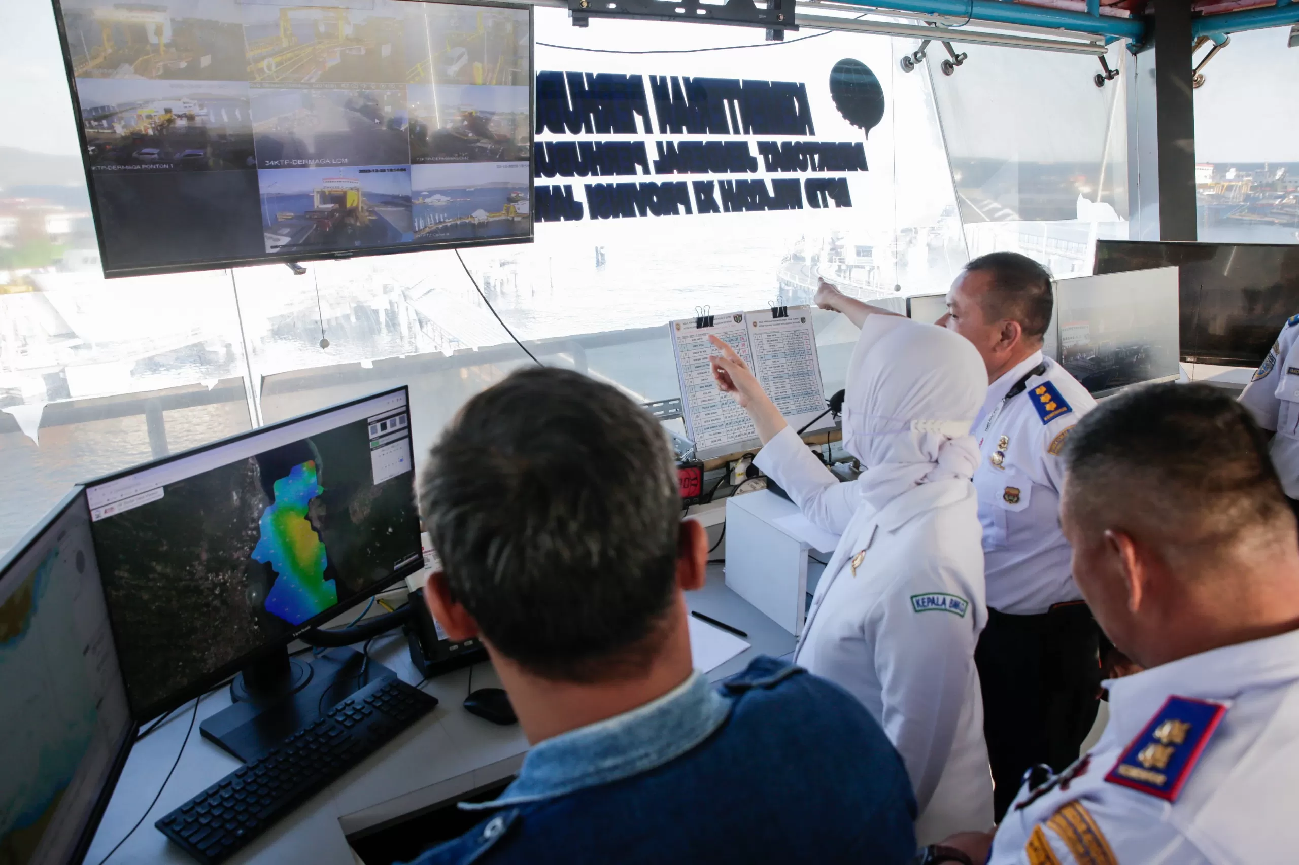 Kepala BMKG Dwikorita Karnawati kunjungan ke Pelabuhan Ketapang Banyuwangi Jawa Timur.