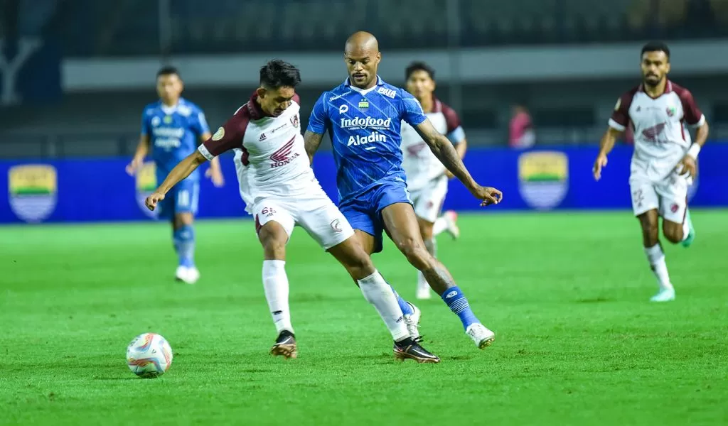 Hasil Persib vs PSM berakhir imbang tanpa gol di Stadion GBLA, Senin 4 Desember 2023 (Foto: Persib)