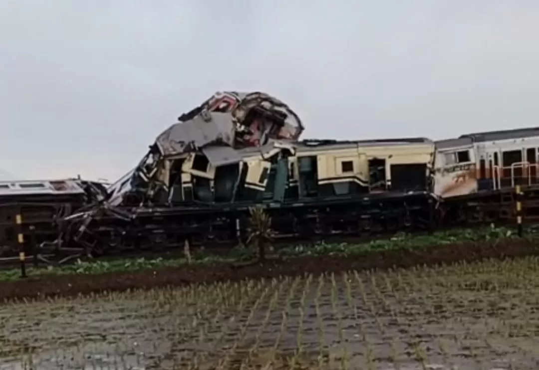 Tabrakan KA Turangga vs Commuter Line Baraya di Cicalengka (Dok Istimewa)
