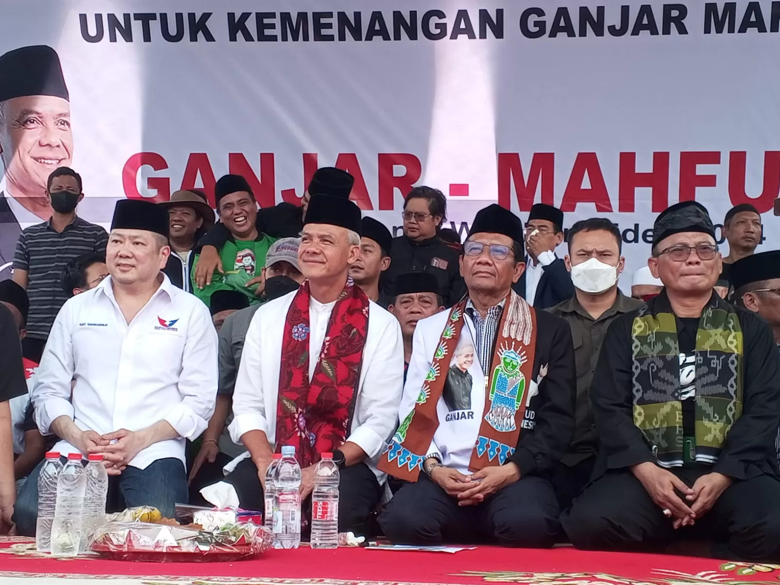 Ganjar dan Mahfud menghadiri deklarasi FBR dan IKAMA untuk Pilpres 2024.