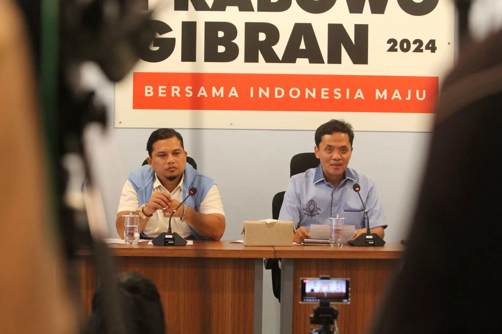 Wakil Ketua Umum Partai Gerindra, Habiburokhman. Foto: Dok.KONTEKS.CO.ID (kanan).