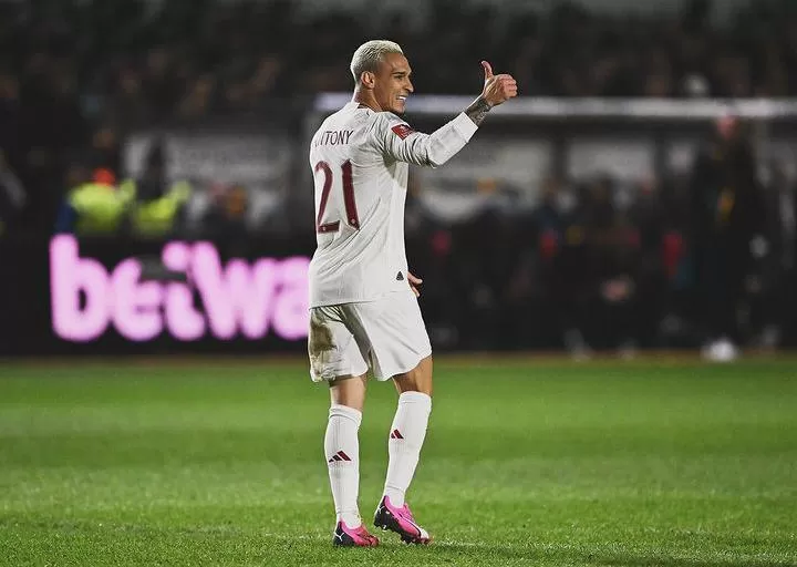 Antony mau dijual rugi oleh Manchester United di musim panas mendatang (Foto: instagram/@antony00)