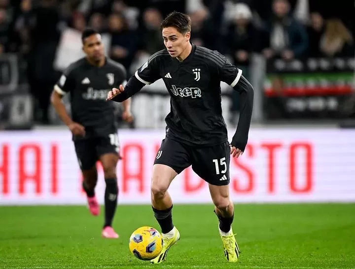 Kenan Yildiz kembali jadi andalan Juventus saat jumpa Frosinone pada laga pekan ke-26 Liga Italia (Foto: instagram/@kenanyildiz_official)