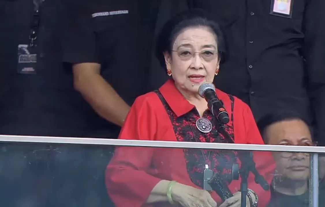 Ketua Umum PDI Perjuangan Megawati Soekarnoputri menyampaikan pidato politik dalam kampanye akbar di Stadion Gelora Bung Karno (GBK), pada Sabtu, 3 Februari 2024.