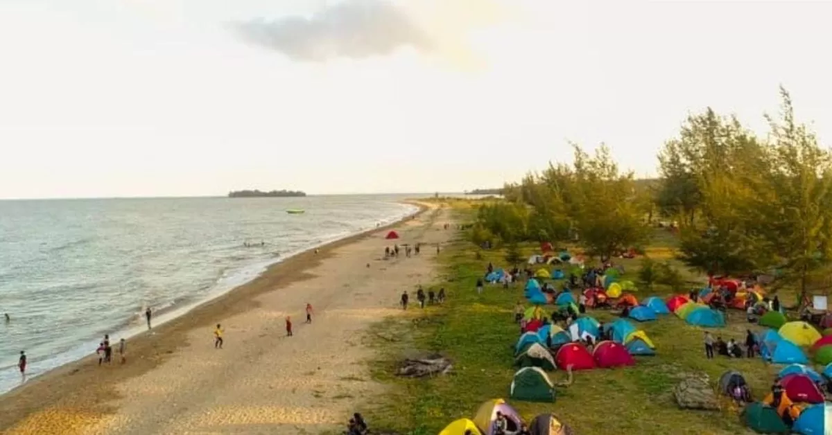 4 Wisata Pantai Terindah di Kalimantan Selatan (tangkapan layar instagram @pantaibatakanbaru)