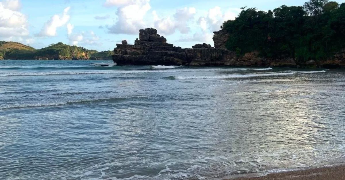 Pantai Serit, Wisata Baru di Kabupaten Blitar (tangkapan layar instagram @pantaiseritblitar)