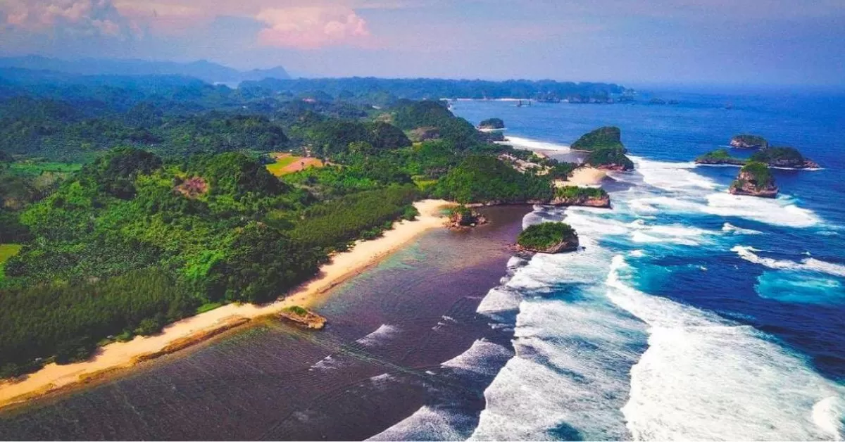 Pantai Tanjung Penyu, Destinasi Wisata Hidden Gems di Malang (Tangkapan Layar Instagram @lingkarmalang)