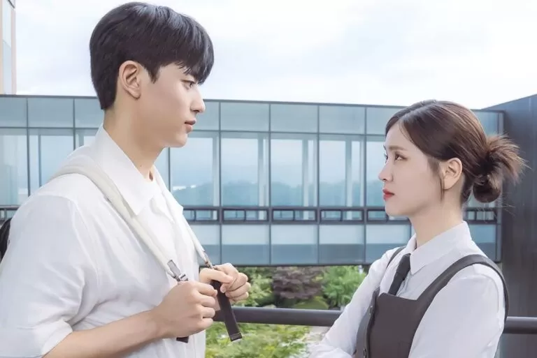 Sinopsis Branding in Seongsu episode 2. (Viu)