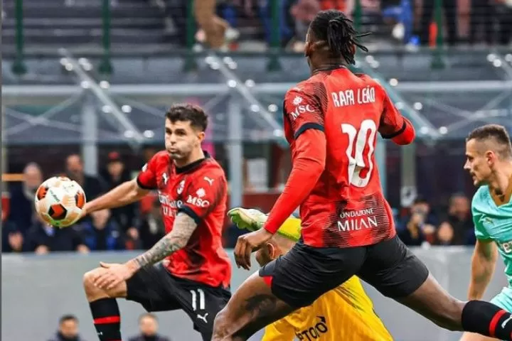 AC Milan berhasil meraih kemenangan 4-2 atas Slavia Praha pada laga leg pertama babak 16 besar Liga Europa (Foto: instagram/@acmilan)