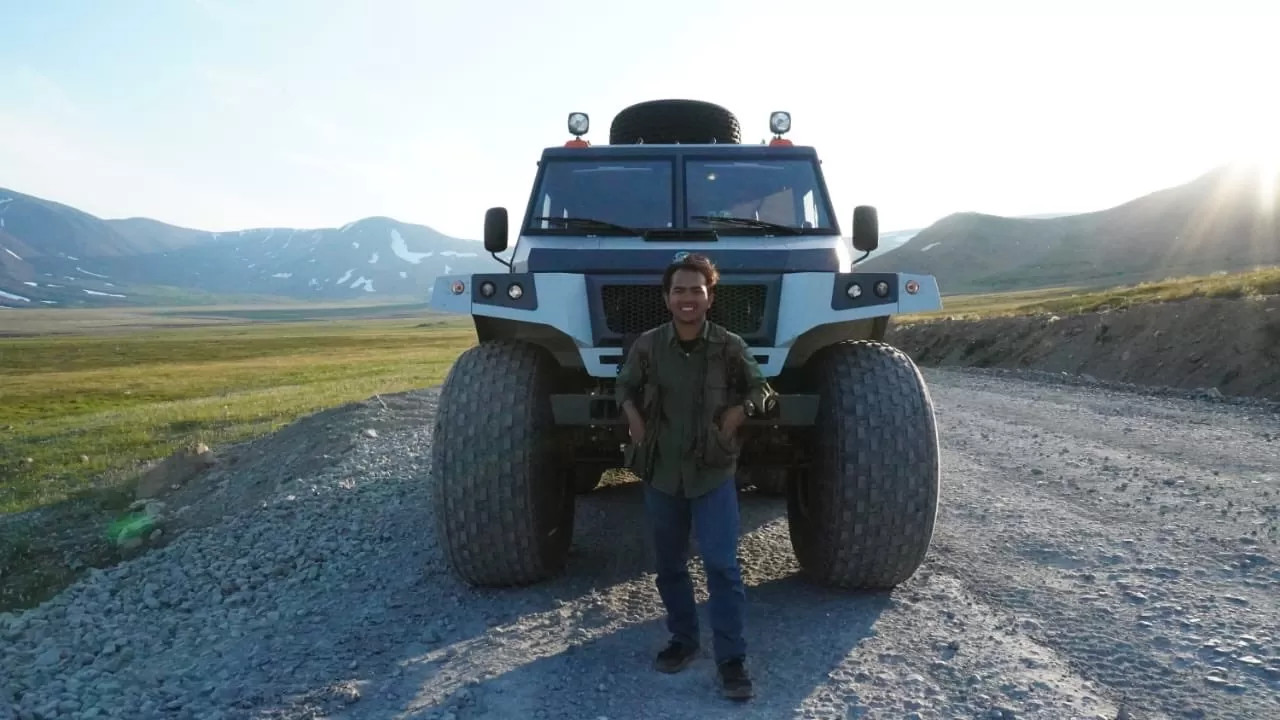 Gerry Utama, 30, ilmuwan termuda Indonesia yang terlibat dalam Ekspedisi Rusia ke Antartika atau Russia Antarctica Expedition (RAE) ke-69. Foto: X @mooniyy
