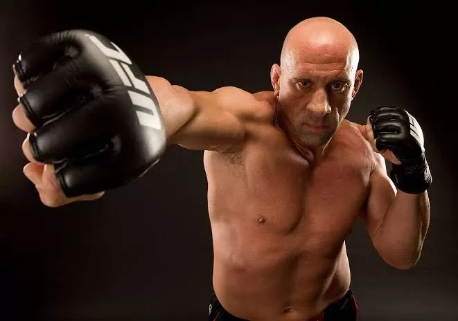 Mark Coleman, mantan bintang UFC (Foto: X - @CapXSid)