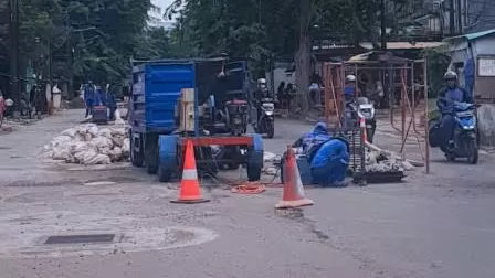 Sumur resapan yang berada di jalanan Ibukota. (Foto: beritajakarta.id)