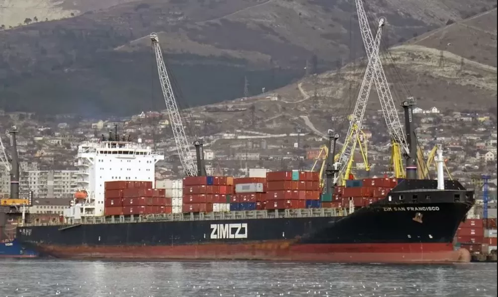 Houthi Yaman yang bersekutu dengan Iran menyerang kapal AS Pinocchio di Laut Merah menggunakan rudal. (Foto: balticshipping)