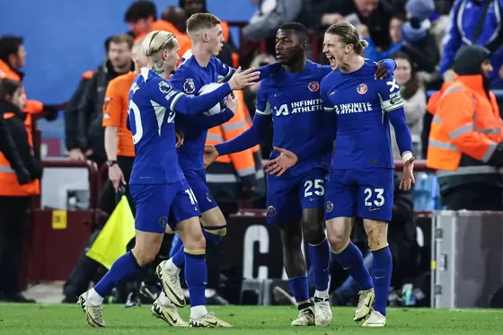 Chelsea gagal membawa 3 poin setelah hanya bermain imbang 2-2 melawan Aston Villa pada laga pekan ke-35 EPL (Foto: chelseafc.com)