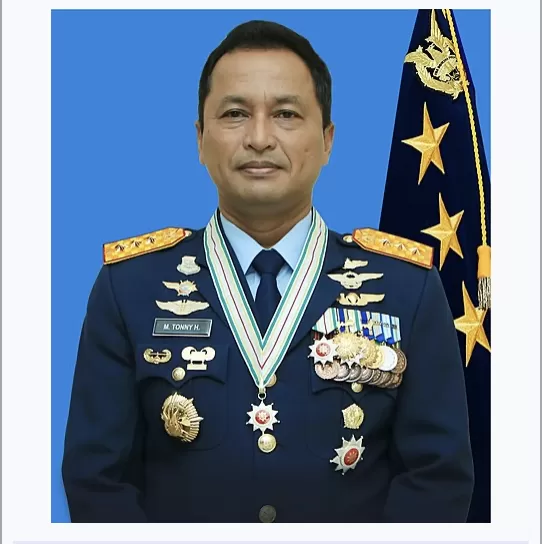 Marsdya TNI Mohamad Tonny Harjono ditunjuk menjadi KSAU menggantikan Marsekal TNI Fadjar Prasetyo.