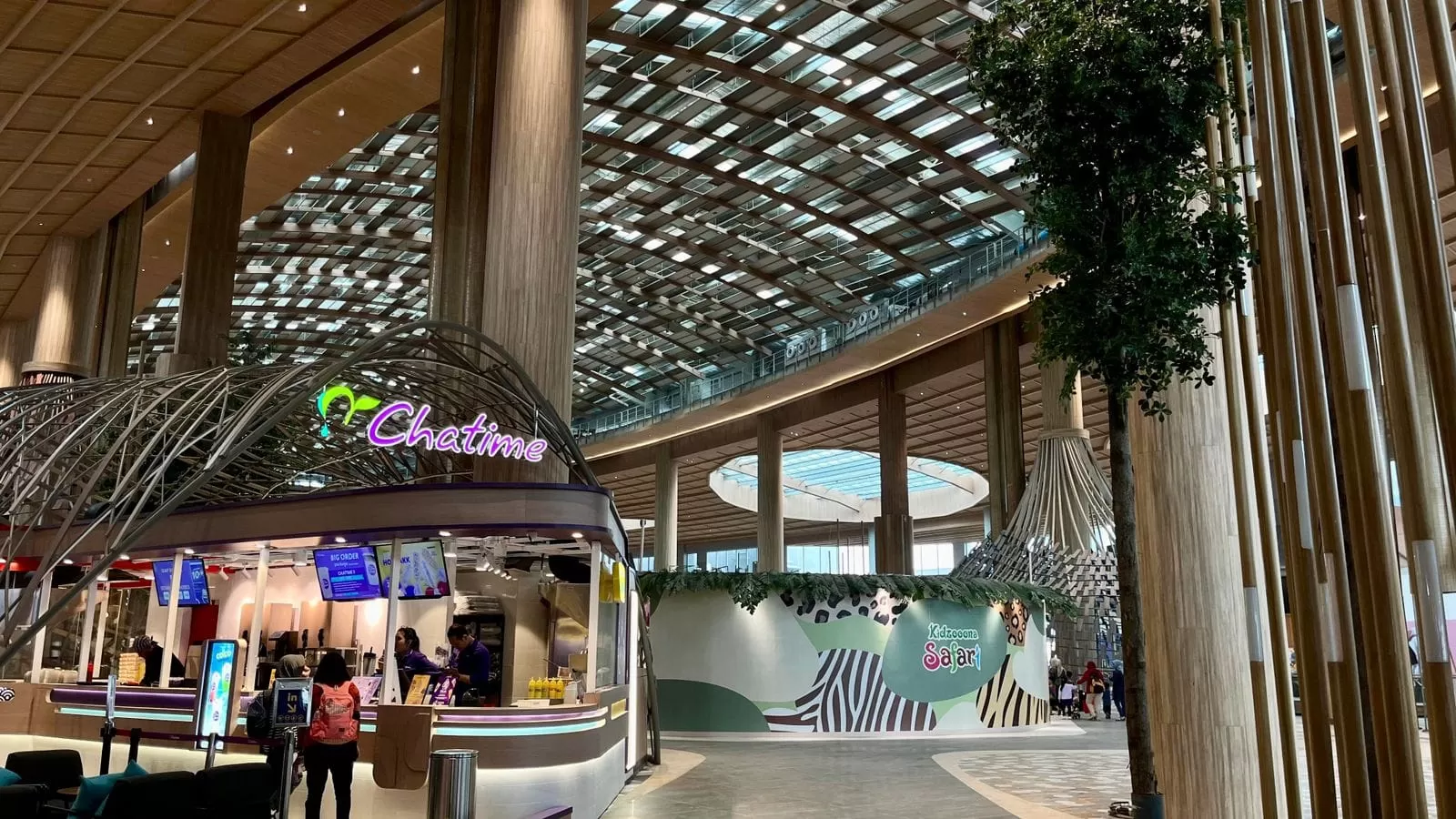 Living World Kota Wisata Cibubur hadirkan merek ternama dan fasilitas untuk pengunjung (Dok Sinar Mas Land)