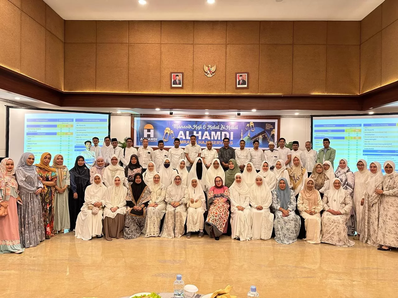 Jemah calon haji dari Travel Umrah dan Haji plus Alhamdi mengikuti manasik haji dan medical chek-up (MCU).