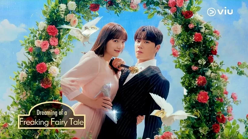 Sinopsis Dreaming of a Freaking Fairy Tale. (Viu)