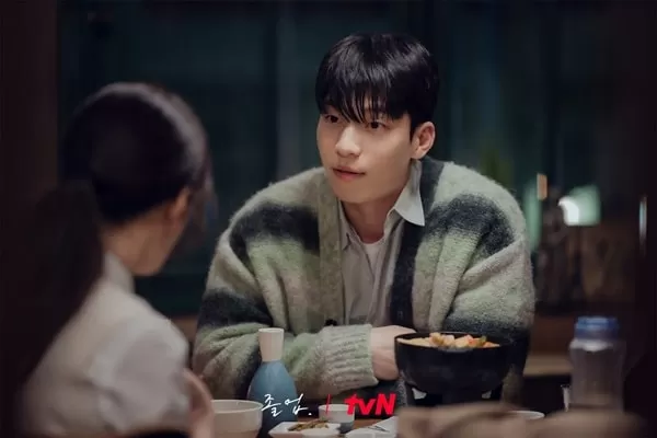 The Midnight Romance in Hagwon. (Viu)