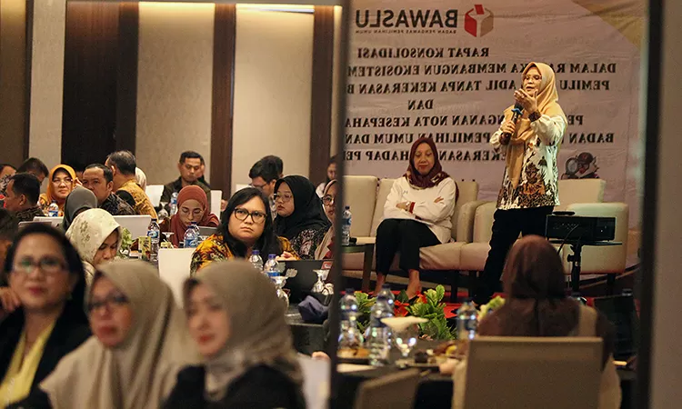 Anggota Bawaslu RI, Lolly Suhenty. Foto: Dok. KONTEKS.CO.ID