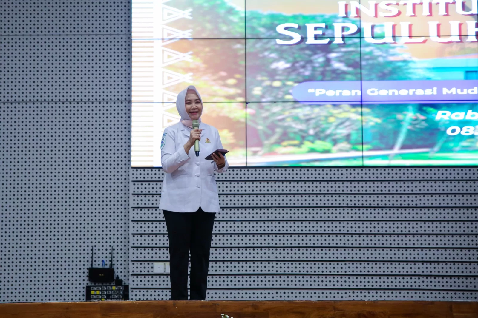 Kepala Badan Meteorologi, Klimatologi, dan Geofisika (BMKG) Dwikorita, bicara terkait Urban Heat Island (UHI).