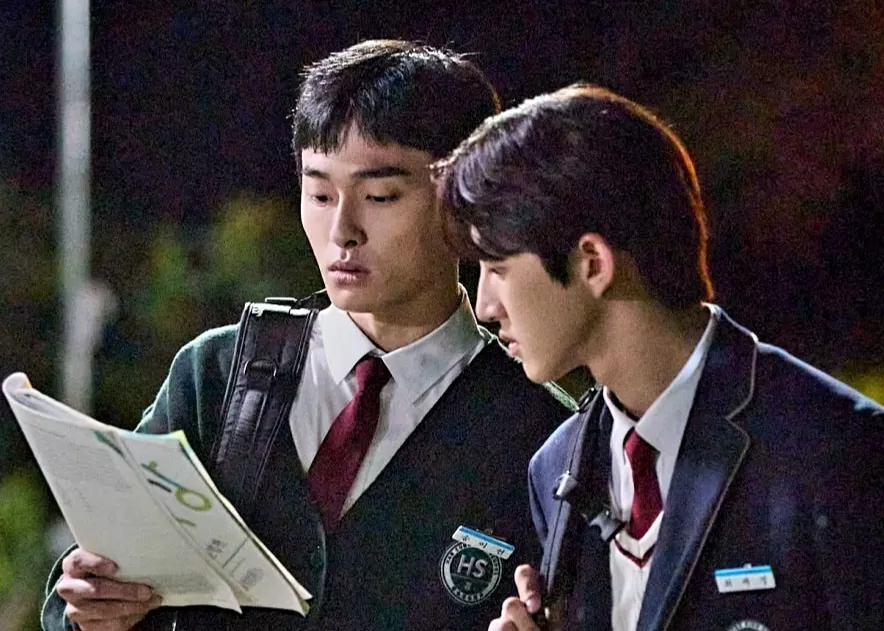 High School Return of a Gangster. (Viu)