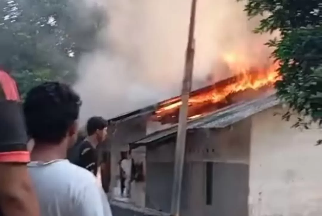 Kebakaran hanguskan 12 rumah kontrakan di Jagakarsa, Jaksel (tangkapan layar)