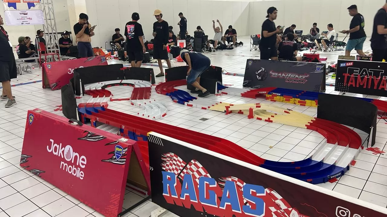 Bank DKI dan Komunitas Mini 4WD dorong transaksi non tunai (Dok Bank DKI)