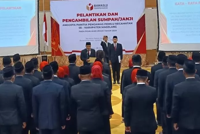 63 Anggota Panwascam Pemilu Serentak 2024 Dilantik - Krjogja